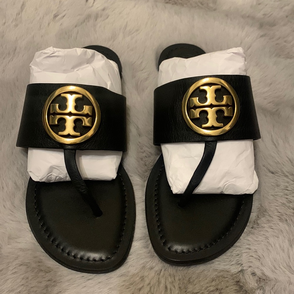 Tory Burch Benton Band Flat Sandal! New in box!